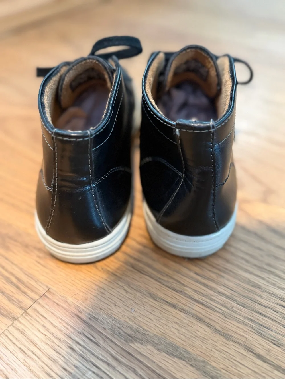 Florsheim Boys Black Boots, Size 5M, Leather, Worn Few Times, No box